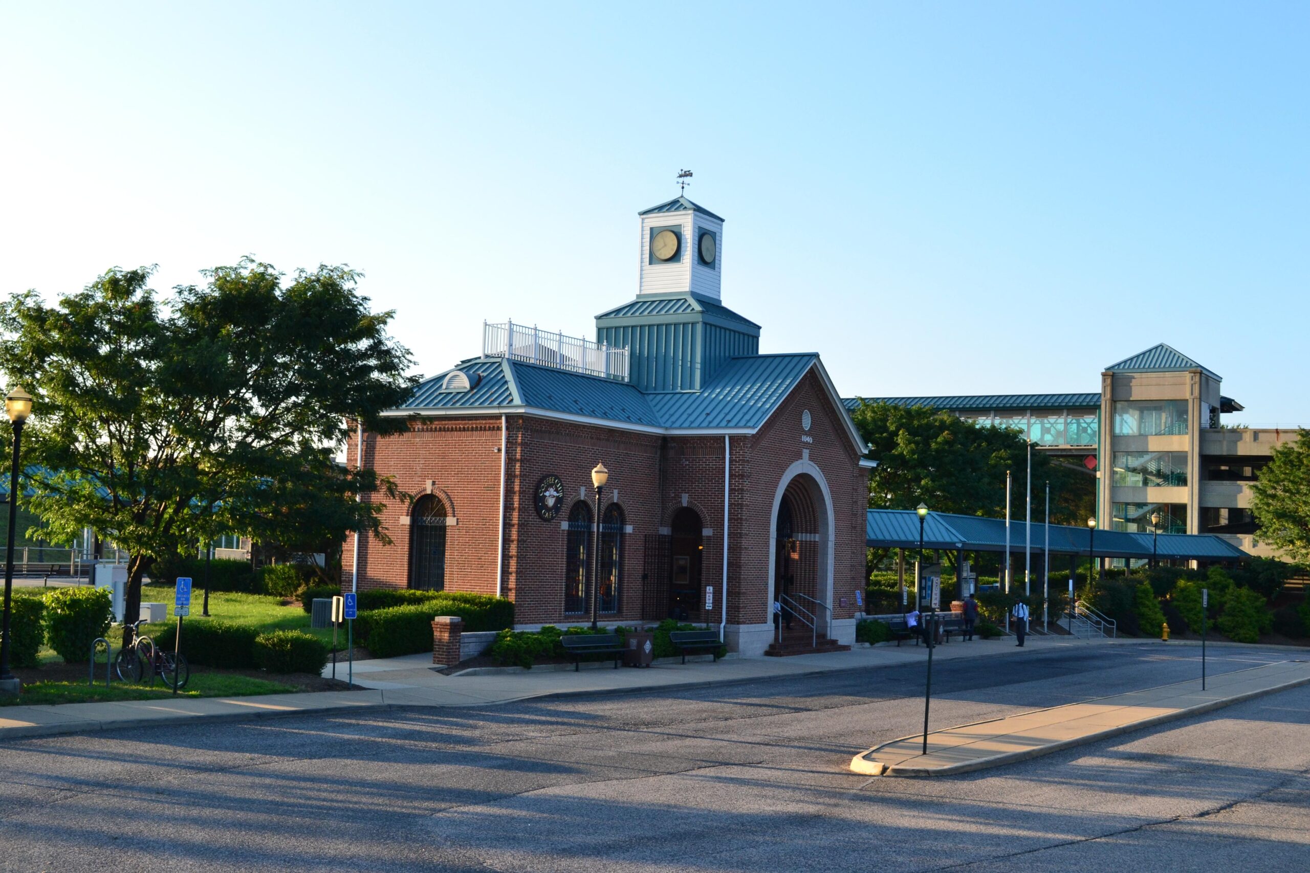 Living in Woodbridge: Pros and Cons You Should Know