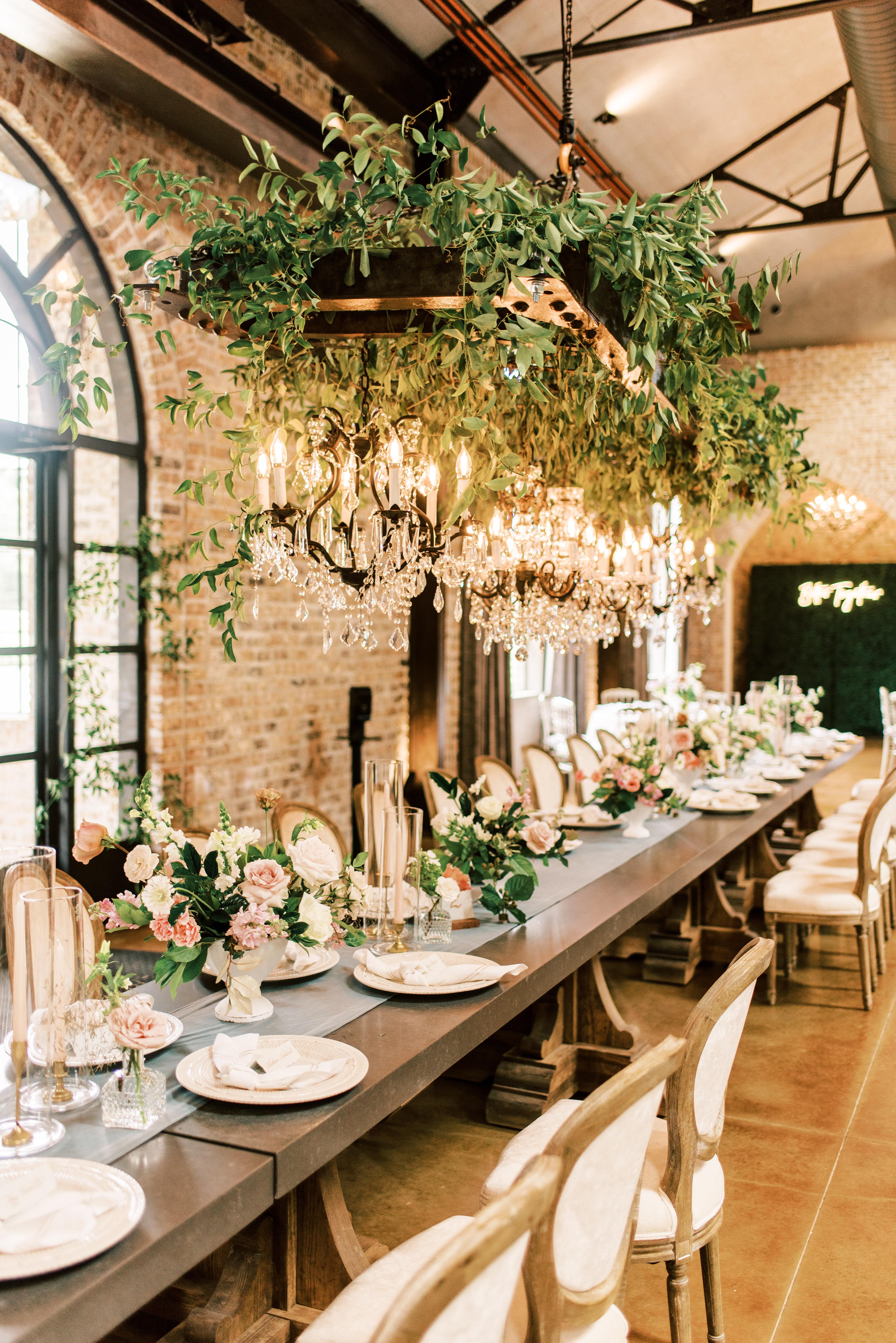 Essential Decor Tips to Transform Any Venue Style