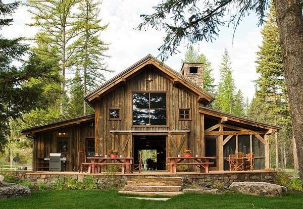 Rustic Barns Offering‌ a Cozy ⁢yet Romantic Atmosphere